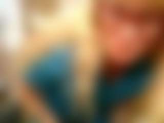 Live cam show with BlondeBootyCutie - Blue Eyes on instabang