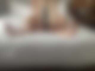 blondebarbie4L's Live Sex Cam Show