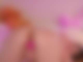 Live cam show with 2bazukaz - Petite on liverealitysex.com