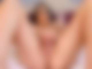 HornyyMilff's Live Sex Cam Show