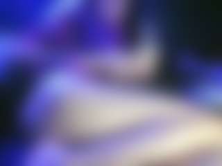Live cam show with justlayneej - Petite on Camming Site