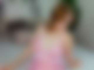 Live cam show with Lilli - Striptease on madthumbs