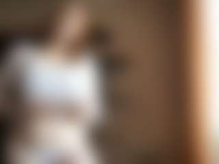 Live cam show with LisandraCelenza - Hairy Pussy on TottyGirls