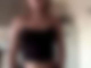 Live cam show with RickieTablada - Bedroom Mature on Uber Horny