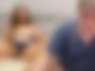 Live cam show with RoseCelina - Tease on Fling VIP Chat