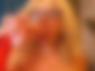 Live cam show with ElviraZoi - Granny on Mixed Magazine Live