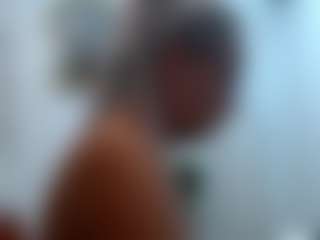 Live cam show with ElviraZoi - Granny BBW on Mixed Magazine Live