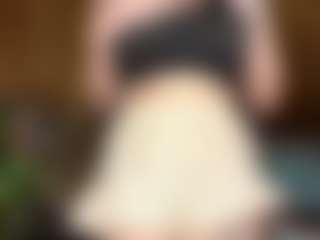Live cam show with Emma - College Mature on https://playwithruby.com