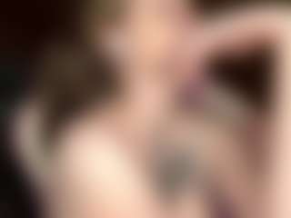 Live cam show with Emma - Ass Clapping on Dolls Live