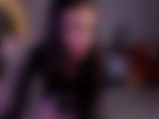 Live cam show with MaddyFeverr - Moaning on camwithhim.com