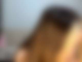 Live cam show with MercedezDobiesz - Ass Clapping on Camming Site