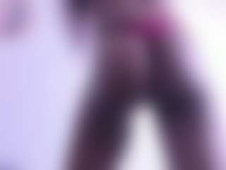Live cam show with Miia-Ferrari - Camel Toe on crypto-cams