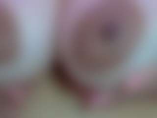 NaomiiEvans's Live Sex Cam Show