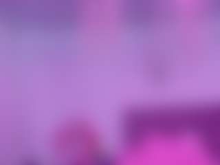 Live cam show with NaomiiEvans - Double Penetration on Camsoda