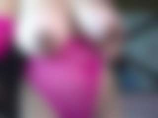 Live cam show with NaomiiEvans - Normal on justonemore.cc