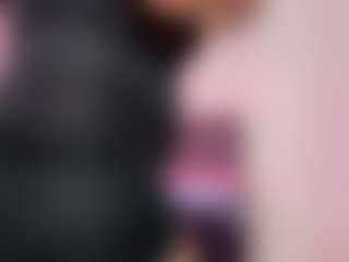 Live cam show with NaomiiEvans - Double Penetration on madthumbs