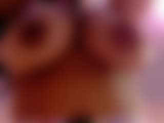 Live cam show with NaomiiEvans - MILF Teen (18+) on Camsoda