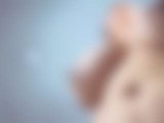 Live cam show with NaomiiEvans - Middle Aged on Milfs Live