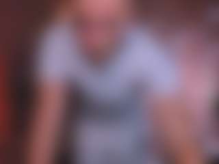 Live cam show with noah-nero - Average on https://playwithruby.com
