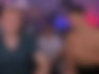Live cam show with noah-nero - Drinking on Stripli.com