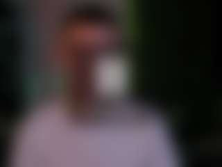 Live cam show with noah-nero - Average on madthumbs