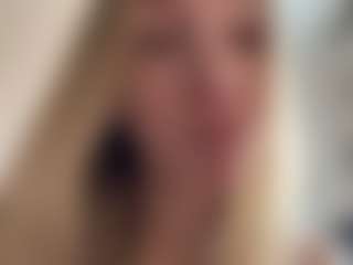 Live cam show with OthaMellendorf - Camel Toe on Camsoda