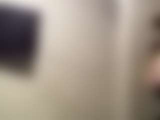 pitudo19cm's Live Sex Cam Show