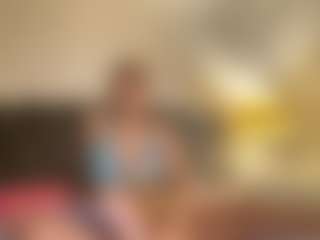 Live cam show with Yasmin Sonya - Cute on eurowanks.com