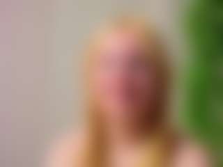 Live cam show with TramieWilson - Bra on parknlotfishbdy