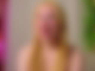 Live cam show with TramieWilson - Genital Piercings on Dolls Live