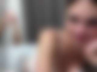 AdelaKrzesinski's Live Sex Cam Show