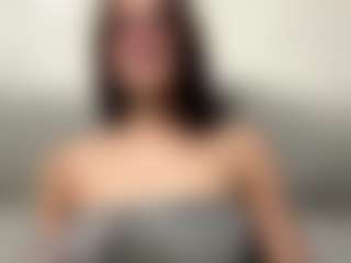AdelaKrzesinski's Live Sex Cam Show