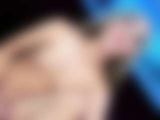 Live cam show with AngeliCute - HD on AdultVida.com