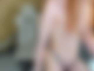 Live cam show with Ari - Body Massage on fapnchat