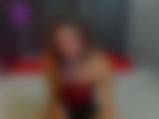 Live cam show with Ari - Slender on livesuperchat.net