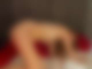 Live cam show with Ari - Pretty on livesuperchat.net
