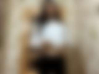 Live cam show with BertaMoschetto - Blue Eyes on Hubzter Live