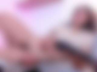 Live cam show with i-am-andrea - Nipple Piercings on Uber Horny