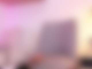 Live cam show with i-am-andrea - Nipple Piercings on Uber Horny