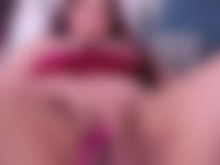 lia-chips's Live Sex Cam Show
