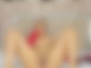 Live cam show with Ninarose553 - Red Hair on hrnylive.com