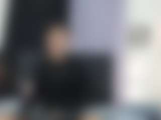 Live cam show with PhillipCoxx - Living Room on infinitiblacc.com