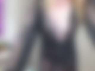 Live cam show with RoseHammer - Brown Eyes on sexytreat.net
