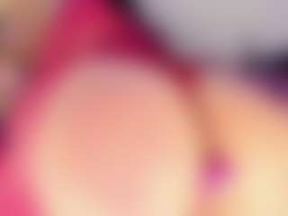 Live cam show with veroniica-hill - Butt Plug on LiveSexCams6