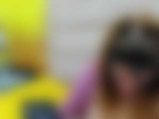 Live cam show with BellaMystic - Bedroom Mature on Camsoda