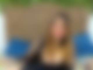 Live cam show with BellaMystic - Brown Hair on TottyGirls
