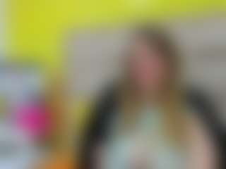 Live cam show with BellaMystic - Bedroom Mature on liverealitysex.com
