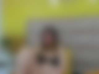 BellaMystic MILF webcam performer live streaming