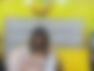 Live cam show with BellaMystic - Squirt on Camsoda