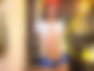 Live cam show with Celeste-Hills - Body Massage on Gym Cam Girls